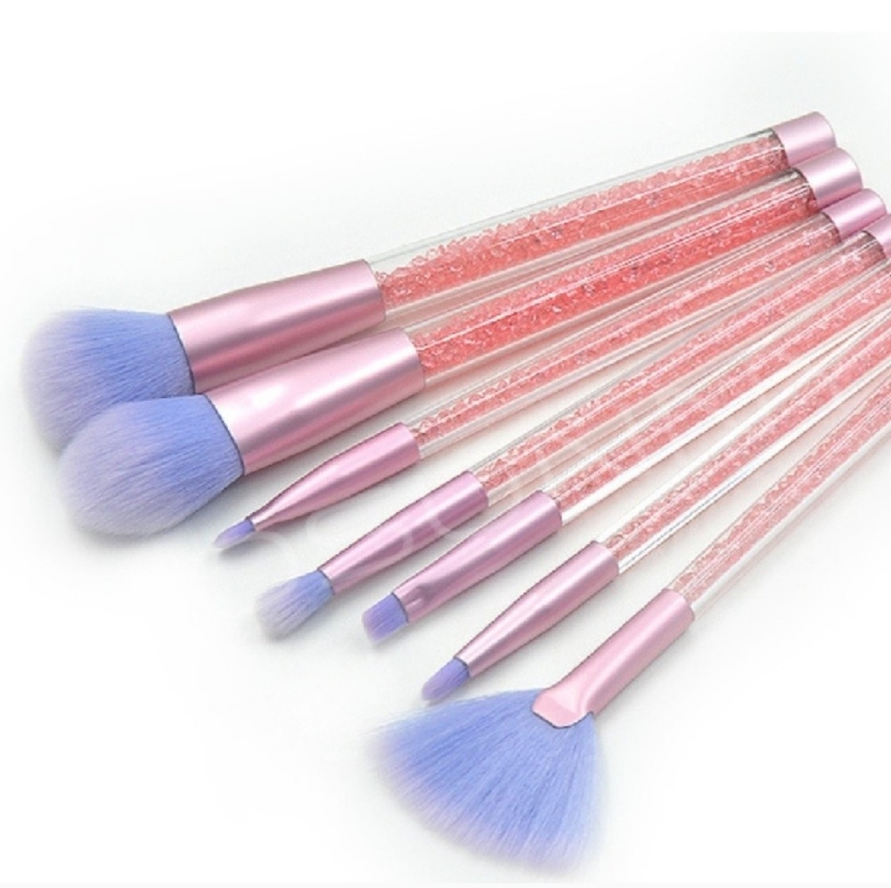 LAST ONE!!! Make-up brushes, set of 7 - Picture 1 of 3